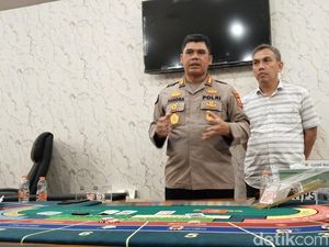 Meja Istimewa di Ruko Kasino Bandung yang Diimpor Langsung dari China Meja Istimewa di Ruko Kasino Bandung yang Diimpor Langsung dari China
