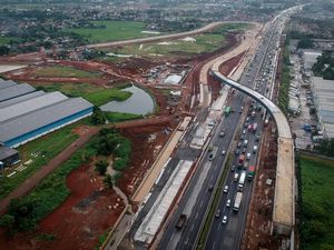 Proyek Tol KM 25 Jakarta-Merak Dikebut, Harapan Baru Atasi Macet Bitung Proyek Tol KM 25 Jakarta-Merak Dikebut, Harapan Baru Atasi Macet Bitung