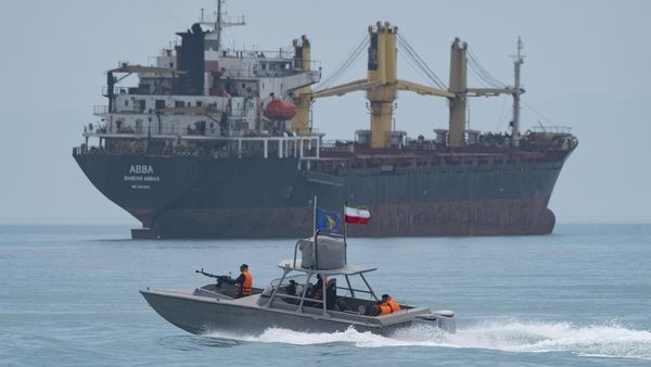 Selat Hormuz, Jalur Perdagangan Minyak Dunia yang Iran Ancam Tutup