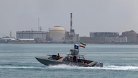 Iran Ancam Tutup Total Selat Hormuz Jika AS Serang Pembangkit Listrik