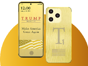 Donald Trump Luncurkan HP Serba Emas, Harga Rp 8 Jutaan