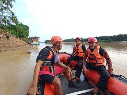 Dua Remaja Tenggelam Saat Mandi di Sungai Batanghari Tebo