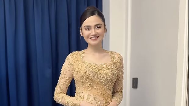 Tissa Biani dan Syifa Hadju di pernikahan Al Ghazali.