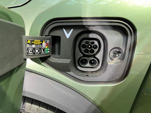 VinFast: Semua Orang Berhak Punya Mobil Listrik VinFast: Semua Orang Berhak Punya Mobil Listrik