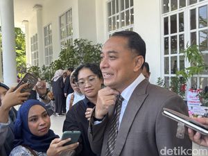Walkot Eri Izinkan Bonek Konvoi Rayakan Anniversary Persebaya ke-98 Walkot Eri Izinkan Bonek Konvoi Rayakan Anniversary Persebaya ke-98