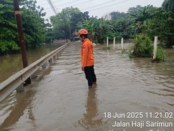 3 RT di Jakbar Masih Kebanjiran, Tinggi Air Capai 40 Cm