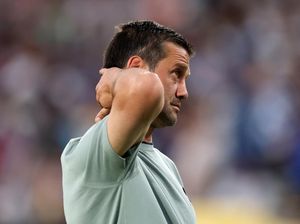 Baru Debut di Inter Milan, Chivu Diserang Tagar #Chivuout di Medsos Baru Debut di Inter Milan, Chivu Diserang Tagar #Chivuout di Medsos