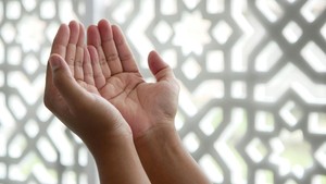 Doa di Hari Jumat Setelah Ashar yang Mustajab dan Keutamaan Membacanya