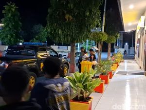 Dituduh Mencuri, Ibu-Anak di Kupang Dikeroyok Tetangga sampai Pingsan Dituduh Mencuri, Ibu-Anak di Kupang Dikeroyok Tetangga sampai Pingsan