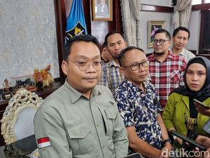 Parkir Disegel Pemkot Surabaya, Omzet Minimarket Turun 40% Parkir Disegel Pemkot Surabaya, Omzet Minimarket Turun 40%