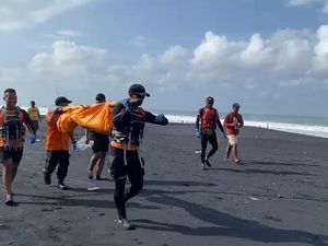 Nelayan yang Hilang di Tegalbuleud Sukabumi Ditemukan Tewas Nelayan yang Hilang di Tegalbuleud Sukabumi Ditemukan Tewas
