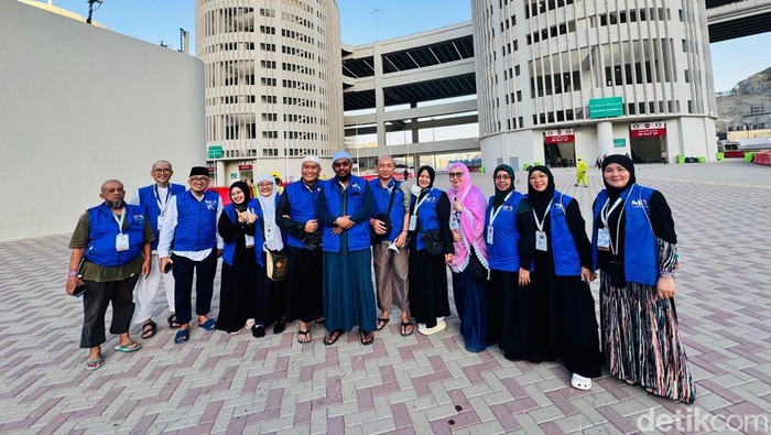 Jemaah haji Aida Tourindo Wisata di Jeddah, Arab Saudi, Rabu (18/6/2025) Jemaah haji Aida Tourindo Wisata di Jeddah, Arab Saudi, Rabu (18/6/2025)