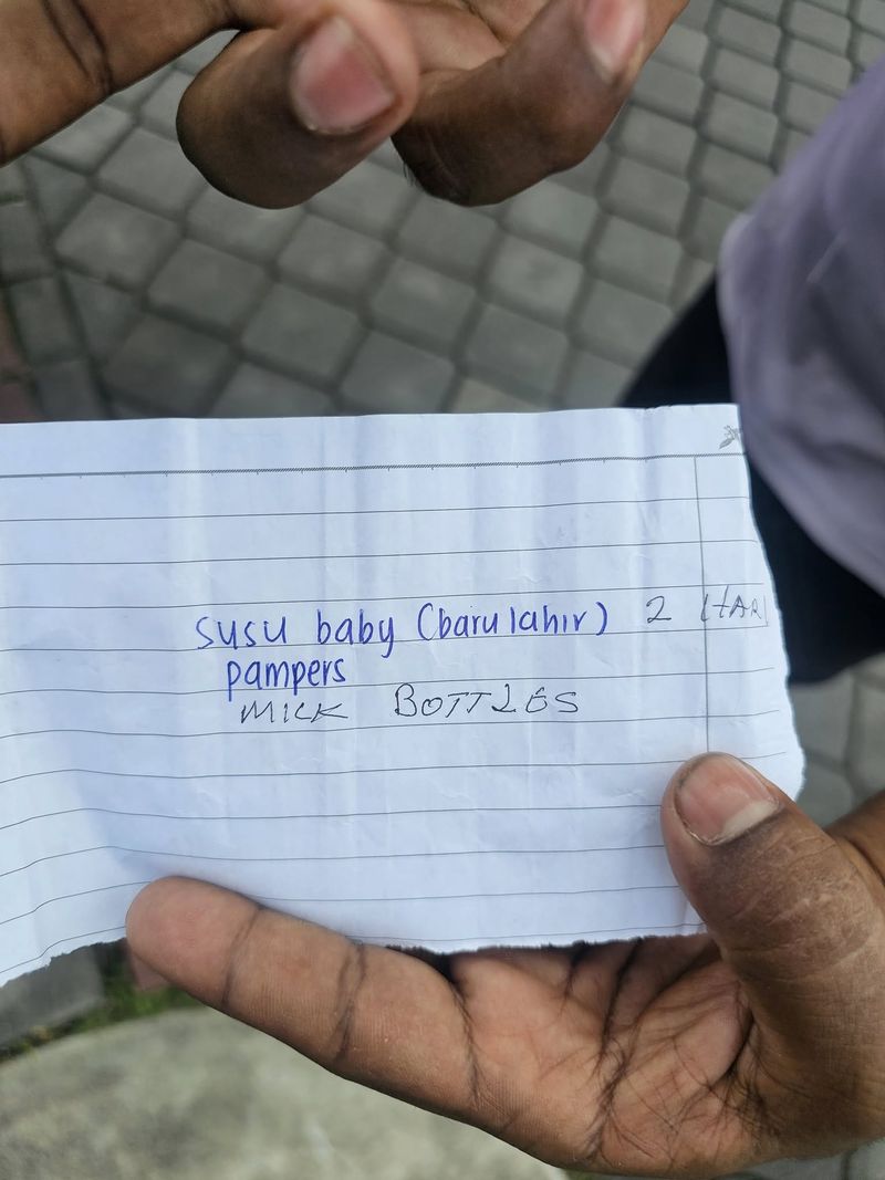Kena Tipu, Pria Belikan Susu Bayi untuk Pria Asing Ternyata Dijual Lagi
