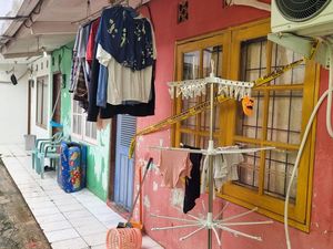 Kontrakan TKP Suami Bunuh Istri di Tangsel Kini Dipasangi Garis Polisi Kontrakan TKP Suami Bunuh Istri di Tangsel Kini Dipasangi Garis Polisi