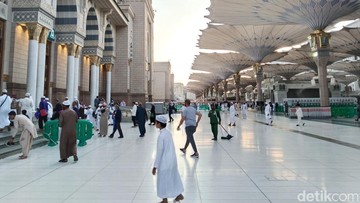 Suhu Madinah 44 Derajat Celsius, Jemaah Haji Harus Waspadai Panas Ekstrem