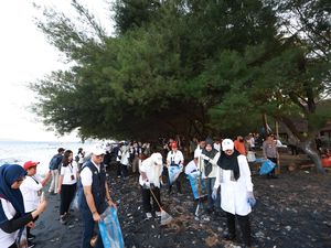 Banyuwangi Jadi Pilot Project Gerakan Nasional Wisata Bersih Kemenpar Banyuwangi Jadi Pilot Project Gerakan Nasional Wisata Bersih Kemenpar