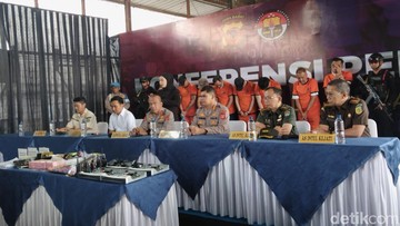 Polisi Tetapkan 44 Orang Jadi Tersangka Kasus Judi 'Kasino' Bandung