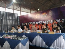 Polisi Tetapkan 44 Orang Jadi Tersangka Kasus Judi Kasino Bandung