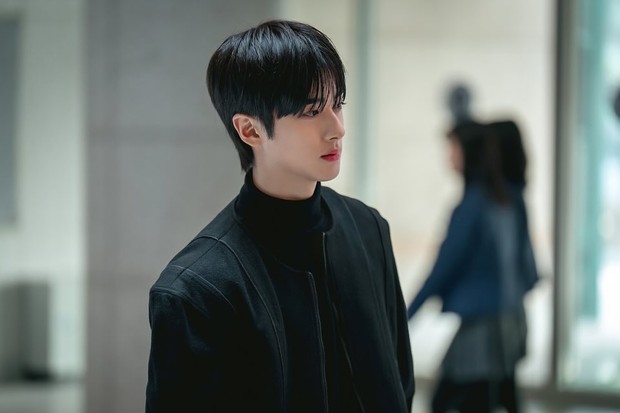 Potret Kim Min Kyu di drama BITCH X RICH 2/ Foto: instagram.com/koktv_official