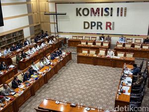 RUU KUHAP, Mahasiswa Trisakti Usul Jemput Paksa Harus Ada Izin Pengadilan RUU KUHAP, Mahasiswa Trisakti Usul Jemput Paksa Harus Ada Izin Pengadilan