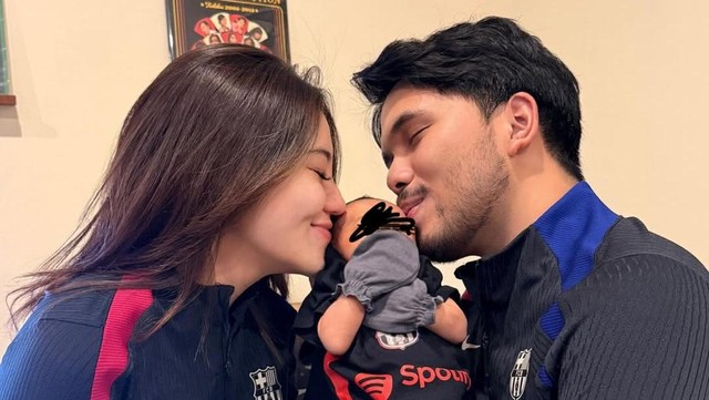 Highlight Dunia Hiburan InsertLive : Thariq Halilintar Pamer Isi KK usai Punya Anak, Ini Isinya
