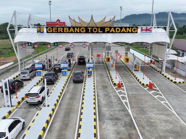 Melihat dari Dekat Tol Pertama di Sumatera Barat