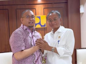 2 Inpres Diteken Prabowo, Andre Rosiade: 5 Proyek Pembangunan di Sumbar Segera Dimulai 2 Inpres Diteken Prabowo, Andre Rosiade: 5 Proyek Pembangunan di Sumbar Segera Dimulai
