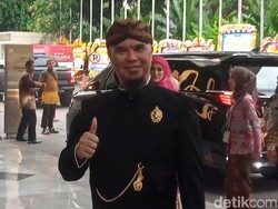 Ahmad Dhani Tegaskan Foto Bayi Al Ghazali di Medsos Hoax