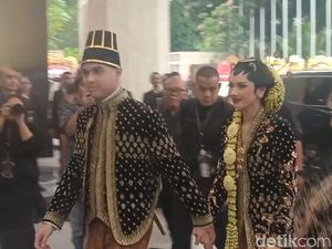Al Ghazali dan Alyssa Daguise Elegan dalam Balutan Busana Pengantin Jawa
