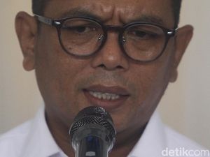 Andra Soni: Banyak Perusahaan di Banten tapi NPWP Masih Jakarta Andra Soni: Banyak Perusahaan di Banten tapi NPWP Masih Jakarta