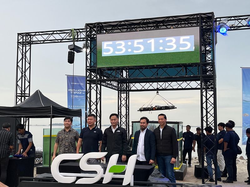 Chery melaksanakan pengujian ekstrem, merendam baterai kendaraan beroda empat hybrid selama 53 jam