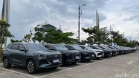Mobil PHEV di RI 'Ugal-ugalan' Gegara Merek China, Naiknya Ribuan Persen!