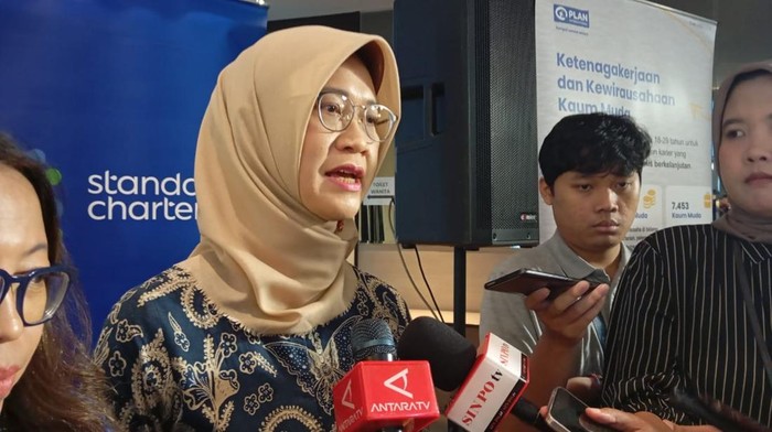 Deputi Bidang Koordinasi Peningkatan Kualitas Keluarga dan Kependudukan KemenkoPMK, Woro Srihastuti Sulistyaningrum
