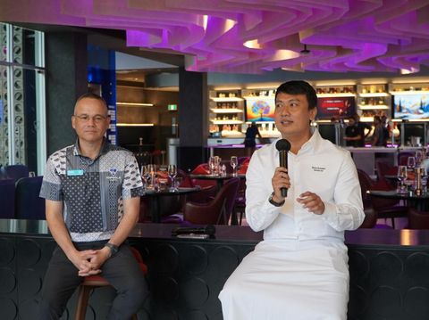 Francis Dehnhardt, Director of Operations Topgolf Jakarta (kiri) dan Chef Denny Boy Gunawan (kanan)