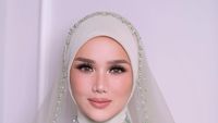 6 Gaya Hijab & Makeup Mulan Jameela di Akad Nikah Al Ghazali yang Curi Atensi