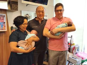 Keajaiban Bayi Kembar Identik Lahir dari 1 Embrio Ibu Berusia 46 Tahun Keajaiban Bayi Kembar Identik Lahir dari 1 Embrio Ibu Berusia 46 Tahun