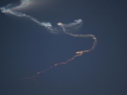 Israel Bilang Gelombang Serangan Skala Besar ke Iran Telah Dimulai