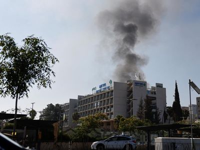 Foto-foto Kondisi Rumah Sakit di Israel yang Kena Hantam Rudal Iran