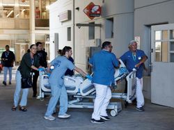 Video Kepanikan Warga Israel saat Rudal Iran Hantam Rumah Sakit