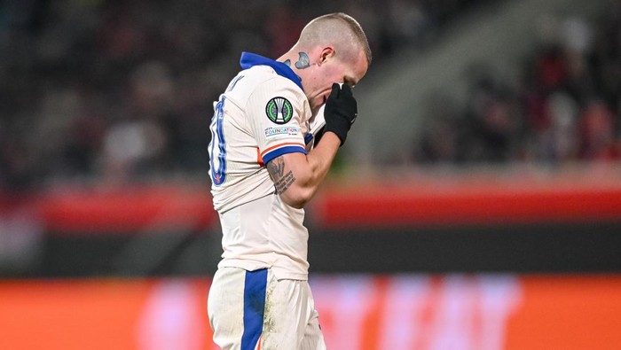 mykhailo mudryk chelsea uefa conference league Heidenheim, Germany - November 28: Mykhailo Mudryk of Chelsea FC gestures during the UEFA Conference League 2024/25 League Phase MD4 match between 1. FC Heidenheim 1846 and Chelsea FC at Voith-Arena on November 28, 2024 in Heidenheim, Germany. (Photo by Harry Langer/DeFodi Images via Getty Images)
