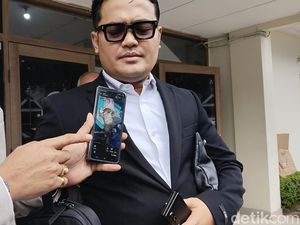 Kubu Revelino Beberkan Fakta soal Status Anak Lisa Mariana Kubu Revelino Beberkan Fakta soal Status Anak Lisa Mariana