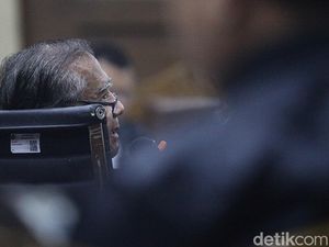Sidang Hasto, Eks Hakim MK Jelaskan soal Pengacara Jadi Saksi untuk Terdakwa