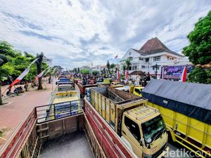 Sopir Truk Ponorogo Ngadu ke DPRD Soal Aturan ODOL
