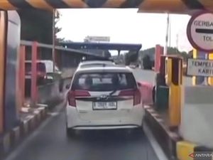 Viral Mobil 2 Kali Tak Bayar Tol di Depok, Polisi Selidiki Viral Mobil 2 Kali Tak Bayar Tol di Depok, Polisi Selidiki
