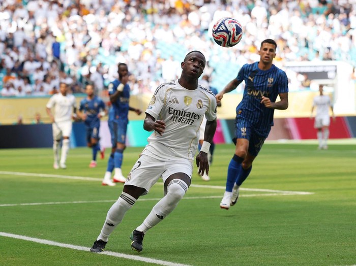 Vinicius Junior Soccer Football - FIFA Club World Cup - Group H - Real Madrid v Al Hilal - Hard Rock Stadium, Miami Gardens, Florida, U.S. - June 18, 2025 Real Madrids Vinicius Junior in action REUTERS/Hannah Mckay