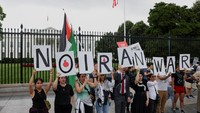 Warga AS Demo Gedung Putih, Desak Trump Tak Ikut Campur Perang Israel-Iran