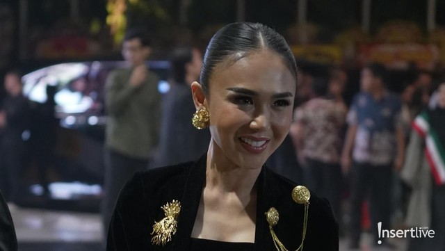 Gosip Terkini Selebriti Insertlive : Begini Fakta Soal SPP Sekolah PAUD Yuni Shara, Ternyata Bukan Rp 3.500