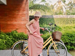 Momen Yuni Shara Rayakan Ultah di Jogja, Ramai-ramai Naik Kereta