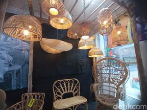 Pemeran Bangga Buatan Cirebon Pamerkan Produk Lokal, Batik hingga Rotan Pemeran Bangga Buatan Cirebon Pamerkan Produk Lokal, Batik hingga Rotan