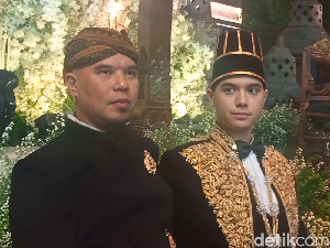 Al Ghazali dan Alyssa Daguise Bulan Madu ke Afrika Al Ghazali dan Alyssa Daguise Bulan Madu ke Afrika